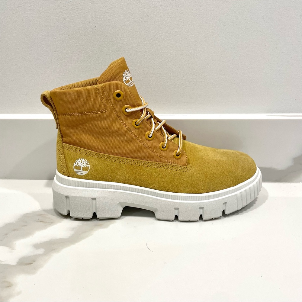 NEW Timberland Greyfield Mid Lace Up Boots (size 9)